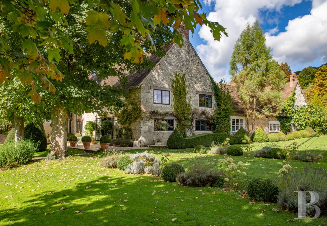 A former tithe barn in Giverny, the birthplace of Impressionism, that hosted painters and artists  - photo  n°46